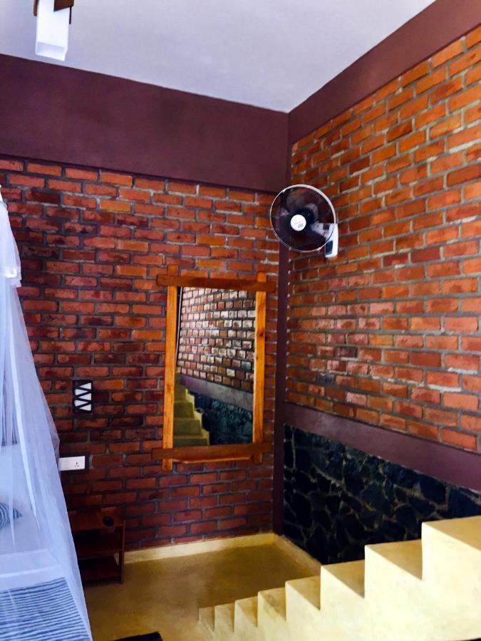 Bed and Breakfast The Rezt Елла Екстер'єр фото