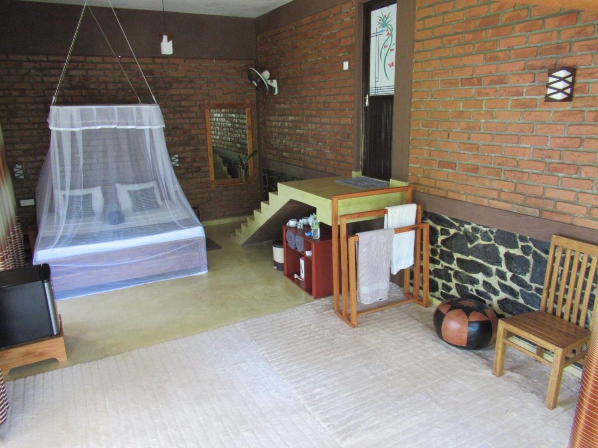 Bed and Breakfast The Rezt Елла Екстер'єр фото